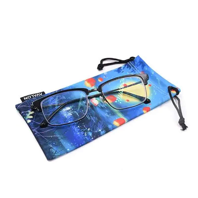 	Branded Glasses Pouches