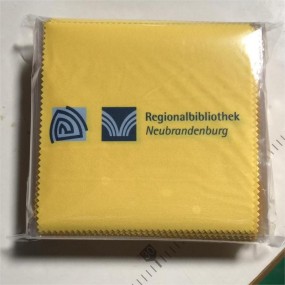 Custom Microfiber Lens Cleaning Cloths with Logo – Pers...